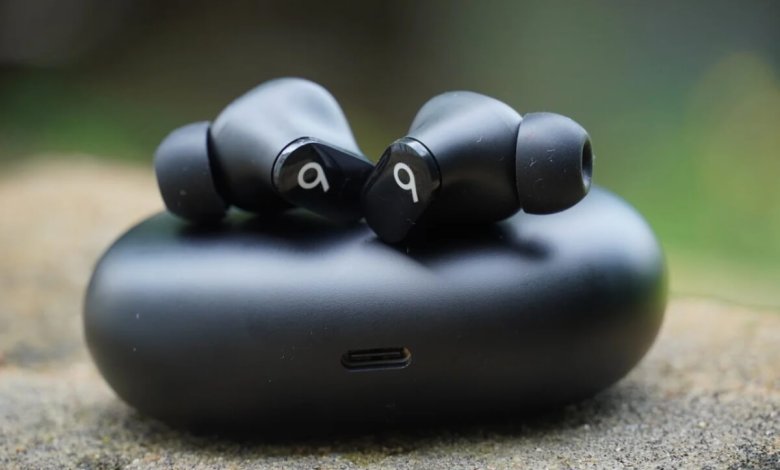 How to Charge Powerbeats Pro Without Case