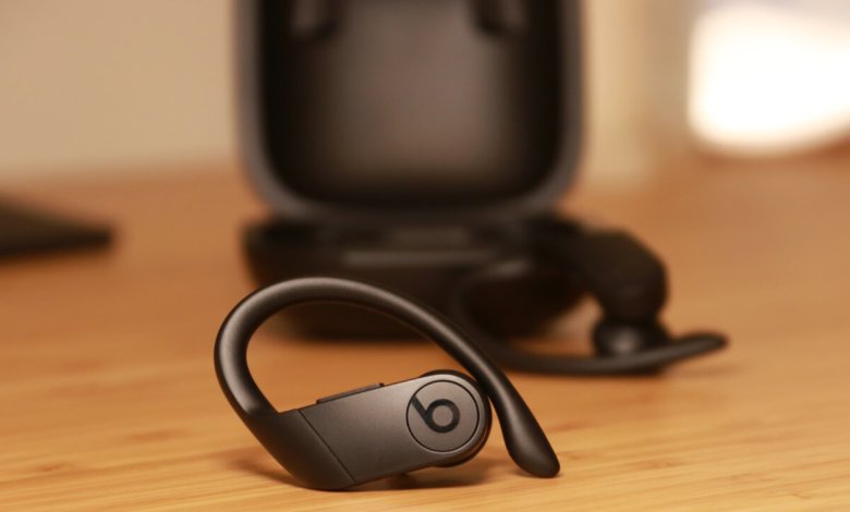 How to Easily Turn Off Your Powerbeats Pro